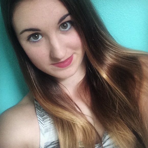 Meet your Posher, Madeleine