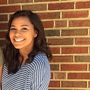 Meet your Posher, Alese
