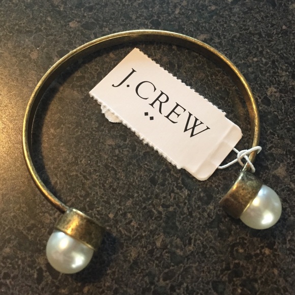 J Crew pearl bracelet NWT