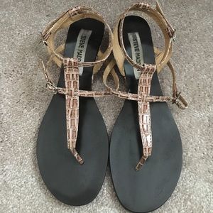 🎀🎀PRICE DROP🎀🎀Steve Madden Sandals