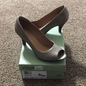 (Brand New, Never Worn) Clarks Artisan Heels