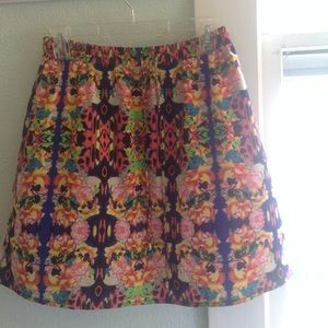 Floral skirt size medium