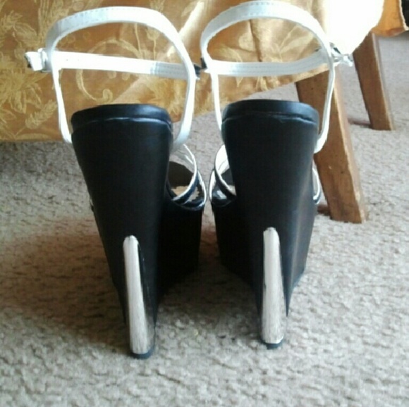 Black and white platform wedges 8.5m - Picture 3 of 4