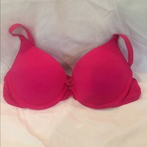 🔴 SOLD Victoria's Secret Pink Push-Up Bra