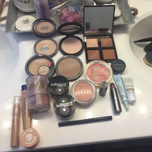 Huge makeup bundle