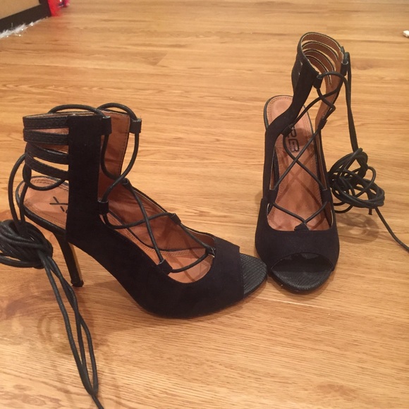 Lace up Black Heels