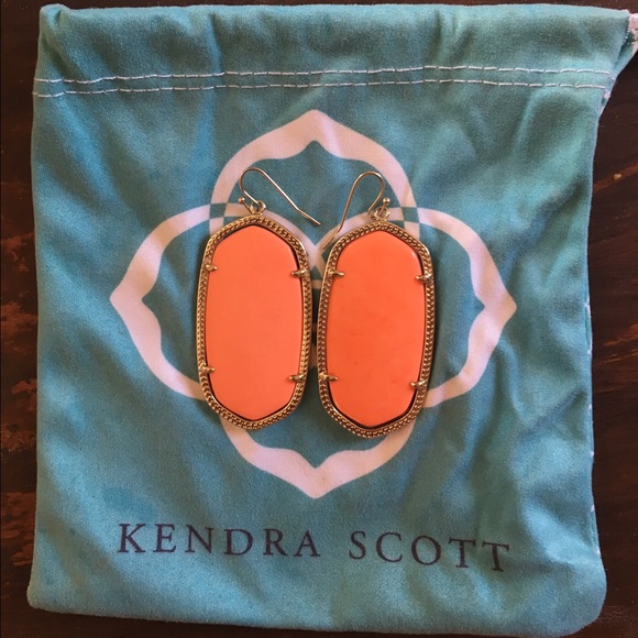 Kendra Scott coral Danielle's
