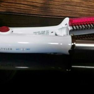 Instyler hair straightener or curler