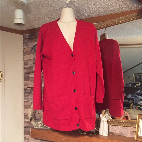 4/20.00 NWOT  Chandler Hill red sweater - Picture 1 of 2