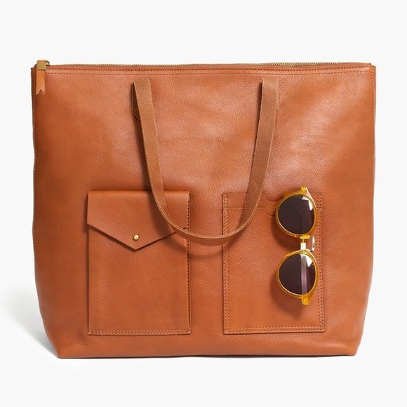 Madewell Handbags - Madewell Transport Tote with Pockets