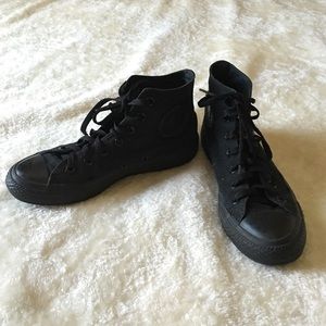 All black converse