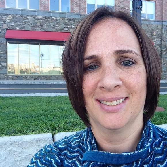 Meet your Posher, Diane - Picture 1 of 1