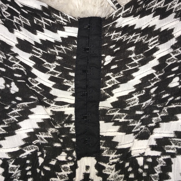 Aztec Dress - Picture 3 of 4