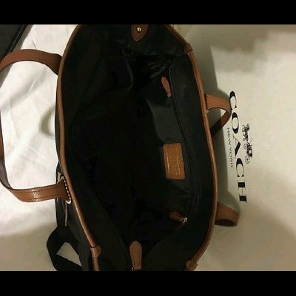 Coach Sawyer Baby Bag! - Picture 4 of 4
