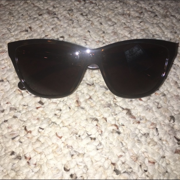 Dolce & Gabbana Accessories - Dolce & Gabbanna sunglasses