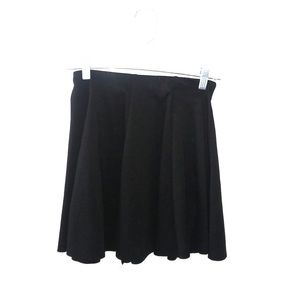 Perfect black skater skirt!