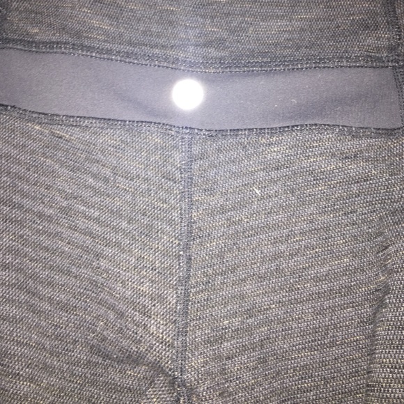 SOLD NWOT reversible Lululemon pants - Picture 2 of 2