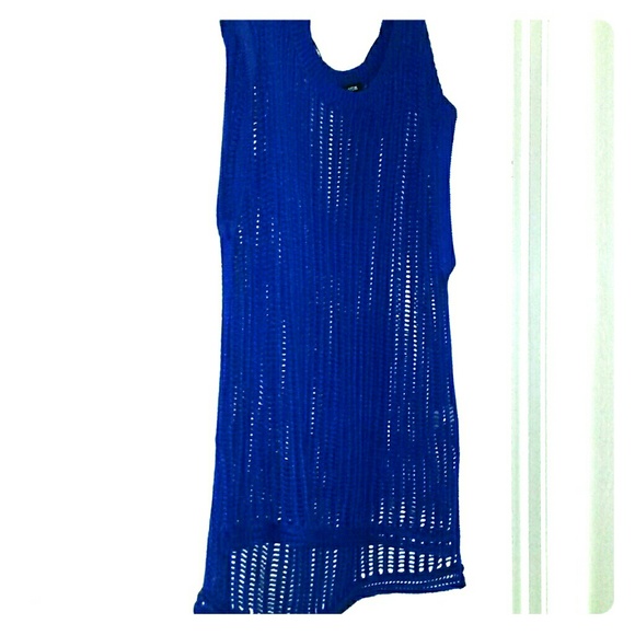 Knit/mesh over shirt