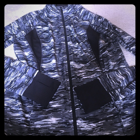 Workout jacket - Picture 1 of 2