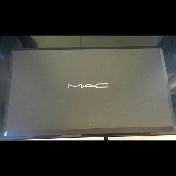 MAC Cosmetics eyeshadow palette - Picture 2 of 2