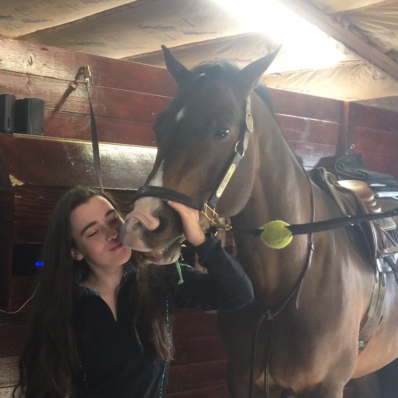 Meet your Posher, Elle