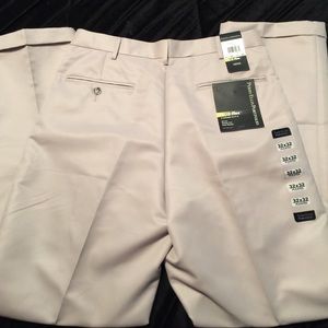 BNWT men's Perry Ellis 32/32 cuffed dress pants