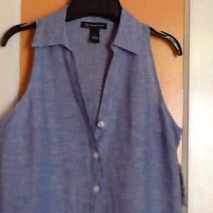 Women's Chambray Sleeveless Shirt