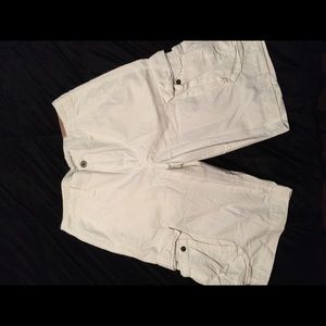 BNWT AE men's longboard white cargo shorts