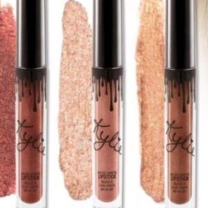 Kylie's lip metal heir