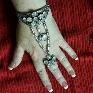 Rhinestone bracetet/ring combo
