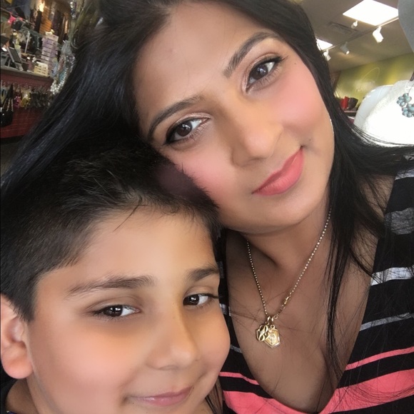 Meet your Posher, Pratibha - Picture 1 of 1