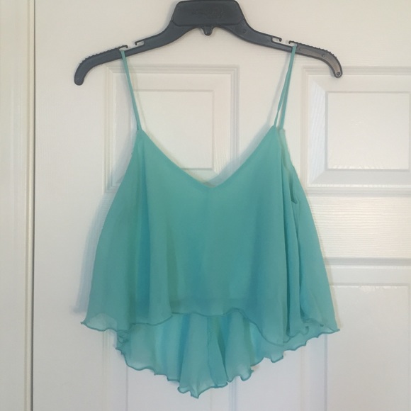 Flowy crop top
