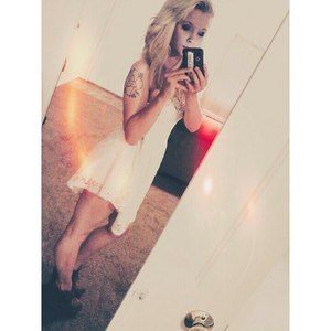 Meet your Posher, Sherry