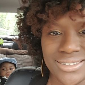 Meet your Posher, Aisha