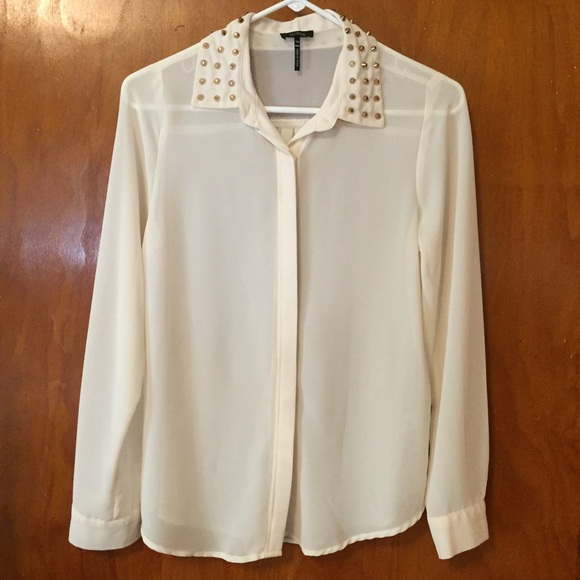 Studded collar blouse