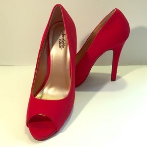 Red Pumps