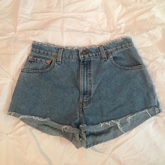 High Waisted Levi Jean Shorts