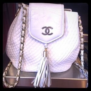 White Chanel chain bag