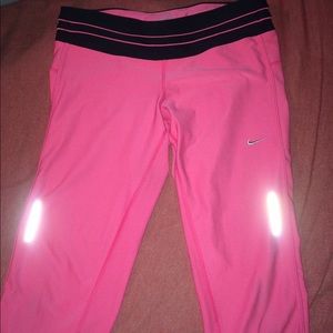 Nike Dri fit Capri leggings