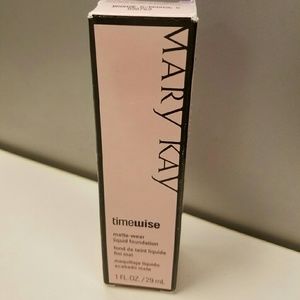 TimeWise Matte-Wear Liquid Foundation - Bronze 5