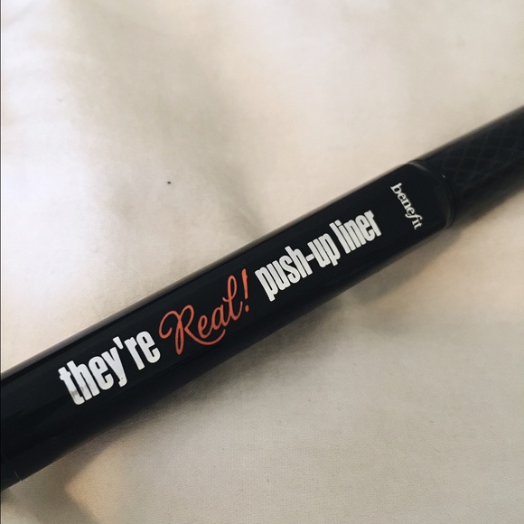 benefit they're real push up liner