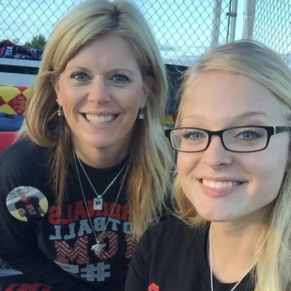 Meet your Posher, Gina - Picture 1 of 1