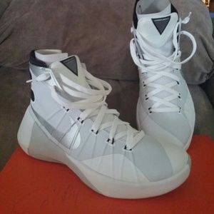 Nike Hyperdunk 2015 TB