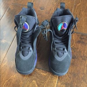 Size 7 in men 9 in women