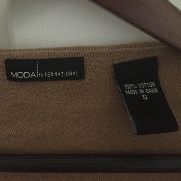 Tan sweater - Picture 2 of 2