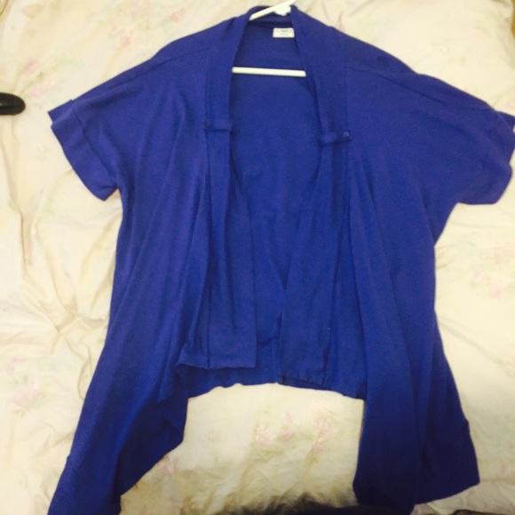 Cato Tops - Blue short sleeve open front drapey cardigan