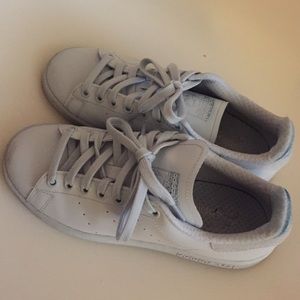 ✨Halo Blue Stan Smith✨