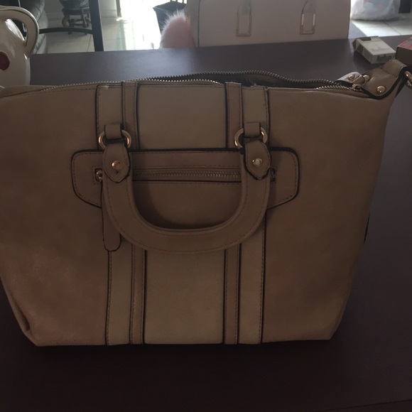 Beautiful. Tan tote used only a few times - Picture 1 of 4