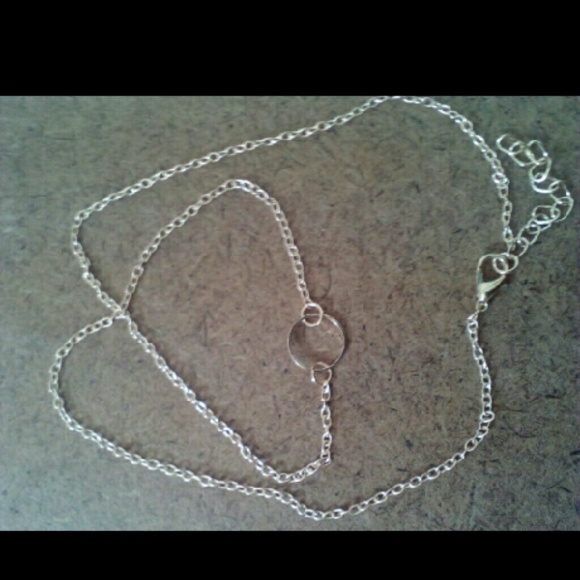 Silver Karma circle necklace - Picture 3 of 3