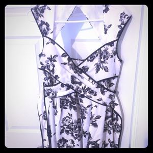 Jessica Simpson black & white floral dress
